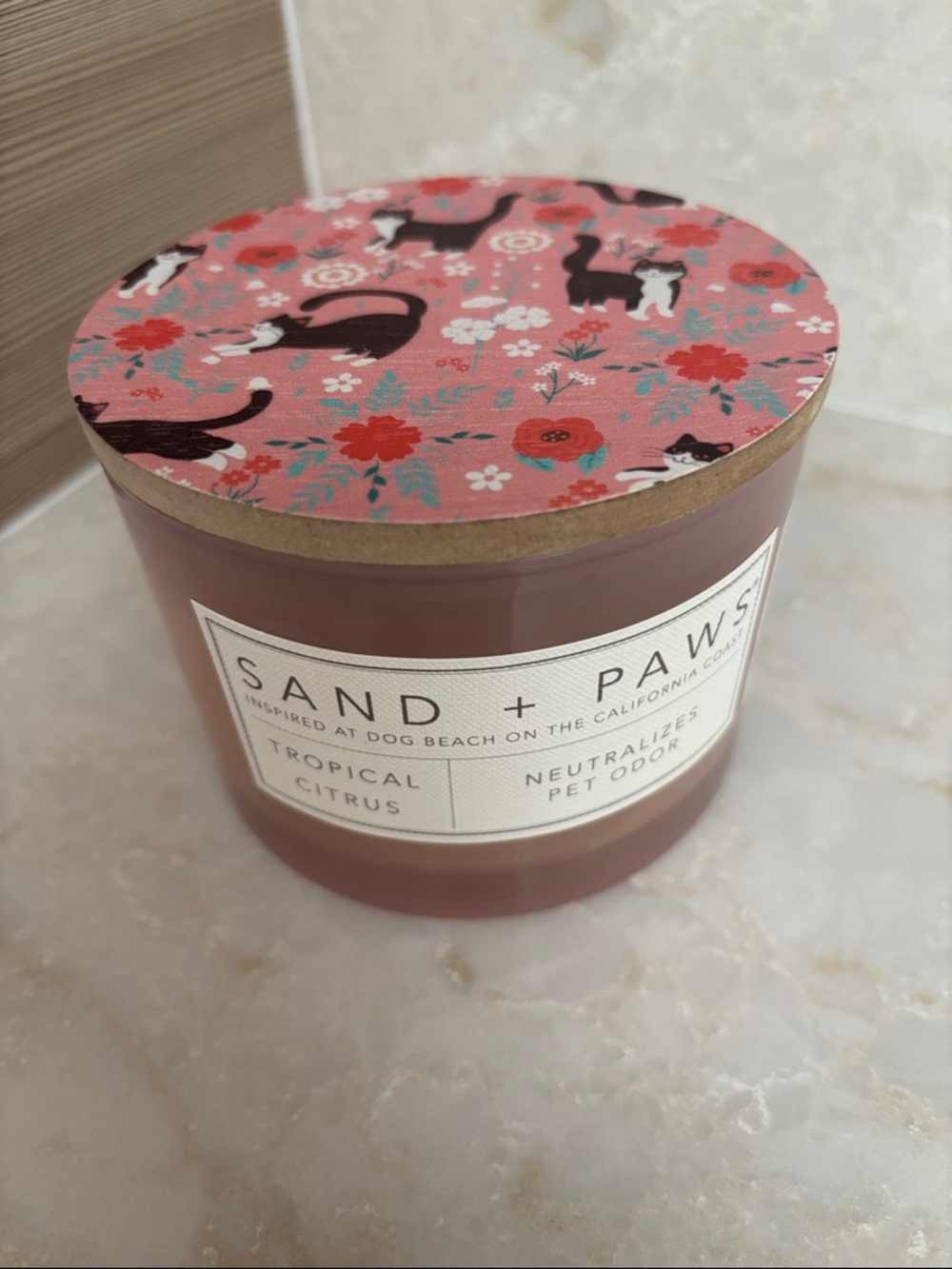 NWT Sand + Paws Tropical Citrus Candle - Pink with Floral & Cat Lid